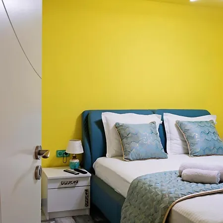 Sofiel Cozy - Center Апартамент *