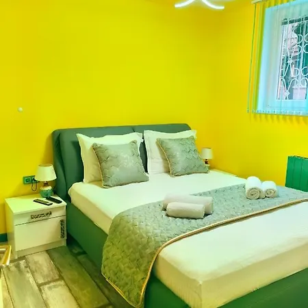 Апартамент Sofiel Cozy - Center *